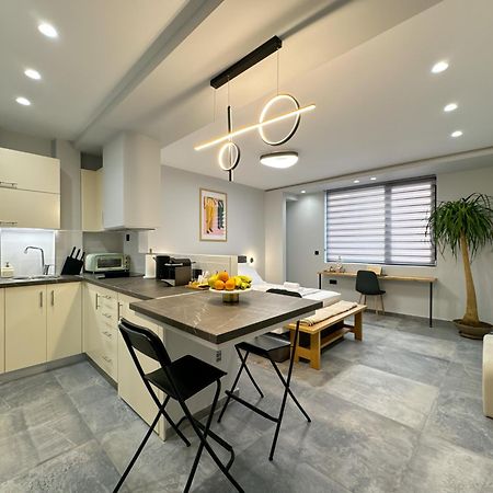 Luxury Downtown Apartment Α6 Солун Екстериор снимка