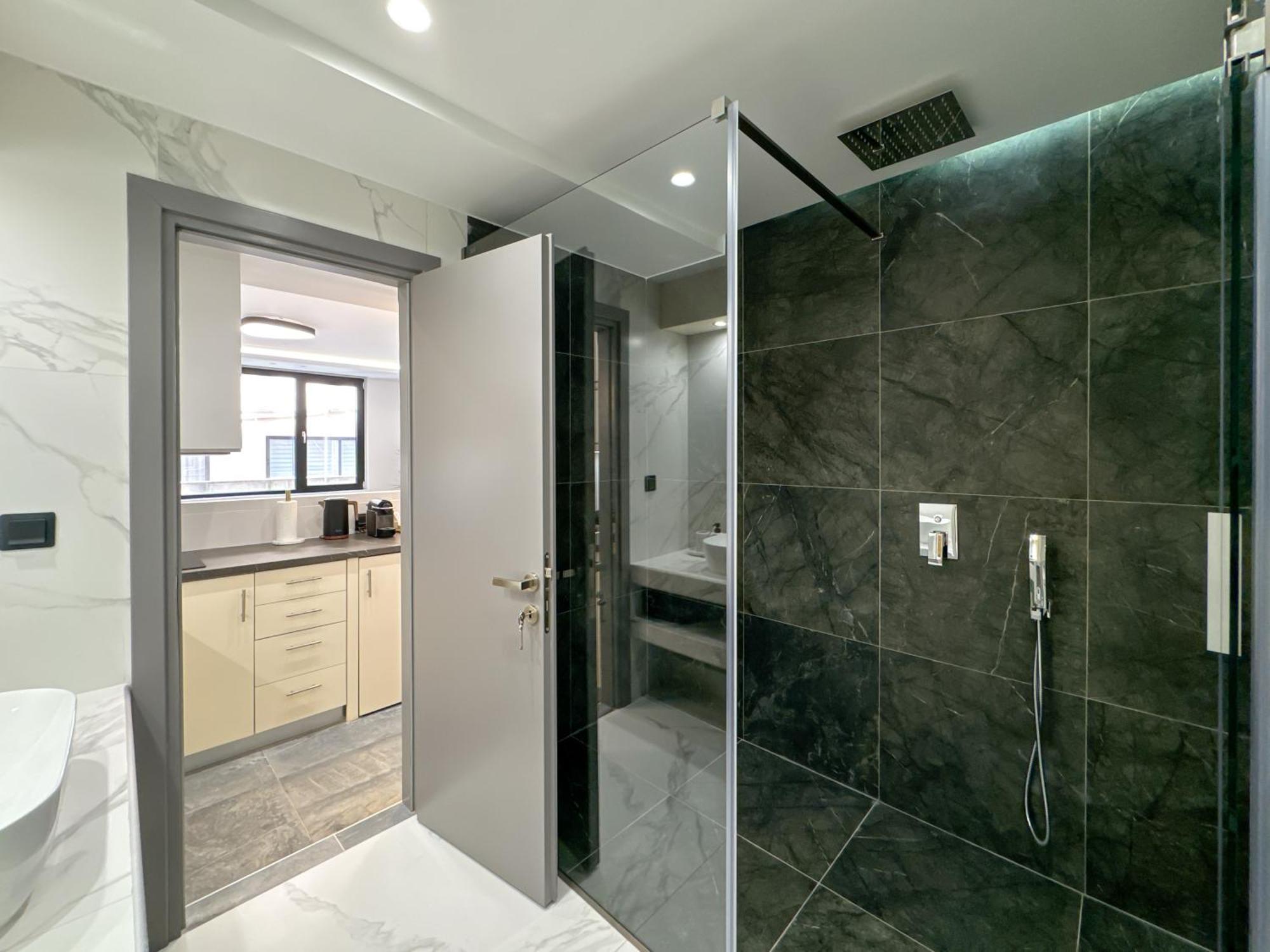 Luxury Downtown Apartment Α6 Солун Екстериор снимка